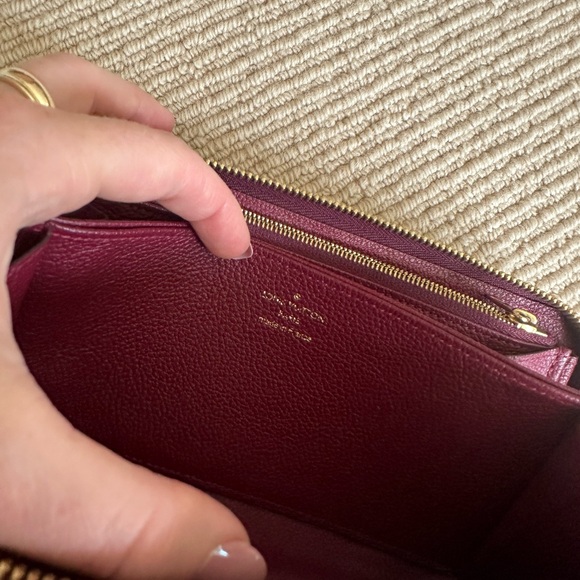 Authentic Louis Vuitton Empreinte zippy wallet - Picture 7 of 16